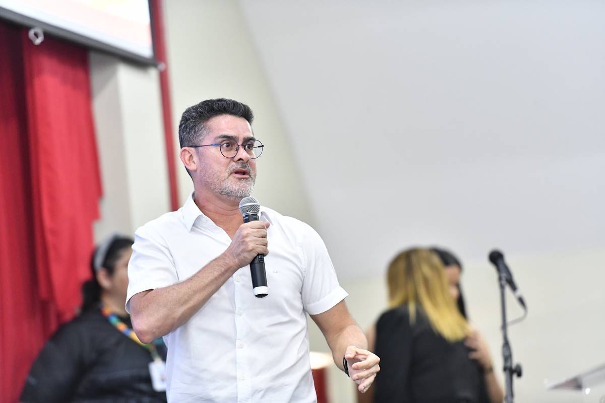 Prefeito de Manaus anuncia pré-candidatura ao governo do Amazonas