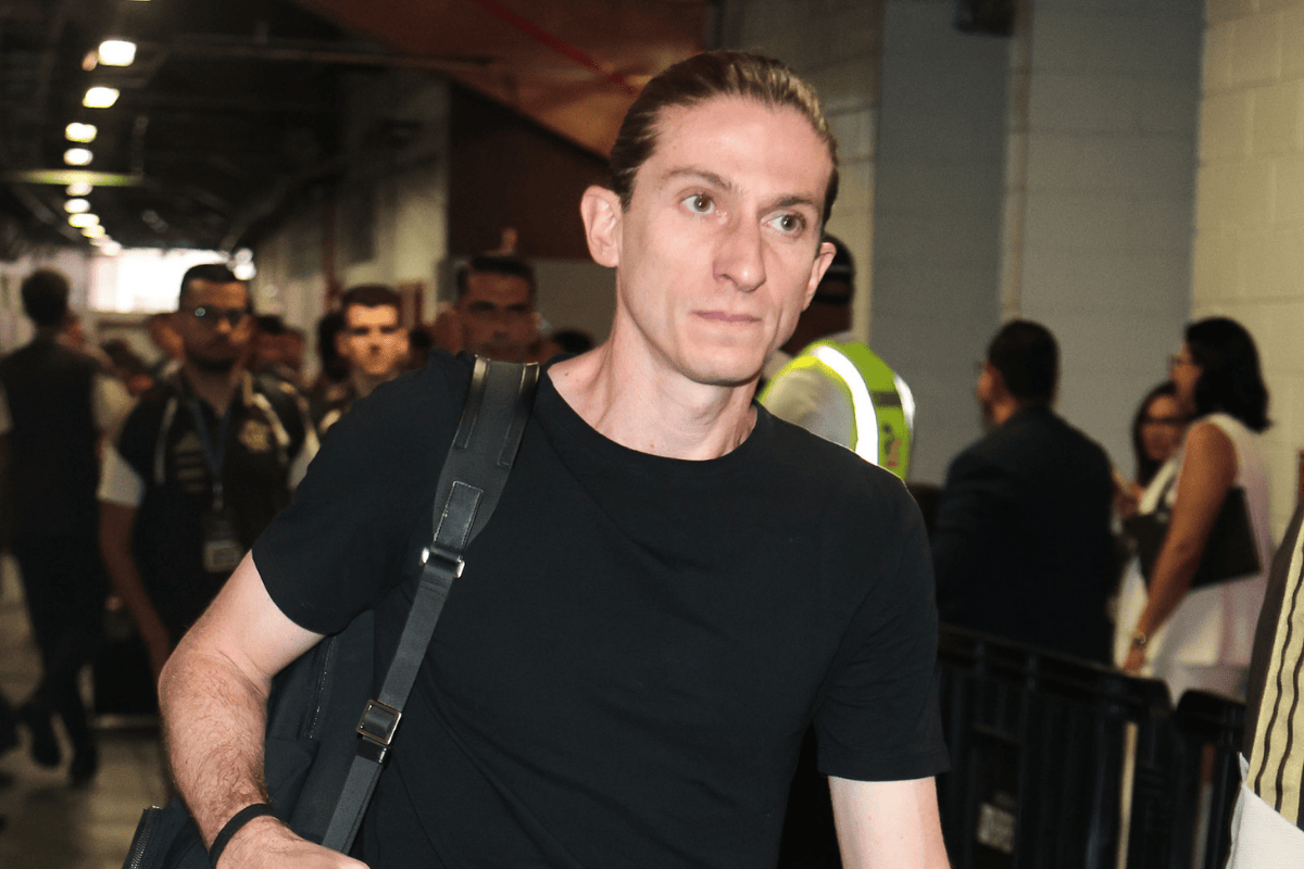 Após vice na Supercopa, Filipe Luís revela surpresa com análise do VAR. Veja vídeo