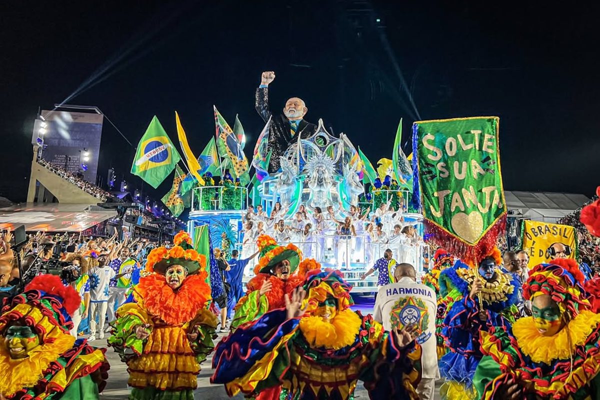 Sem Janja, apenas dois familiares de Lula desfilaram na Sapucaí