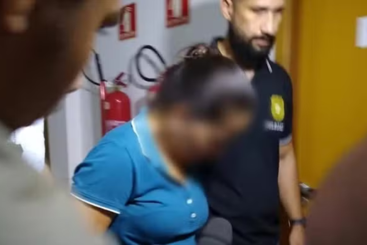 Mulher que lançou enteado do 4º andar é condenada a 17 anos de prisão