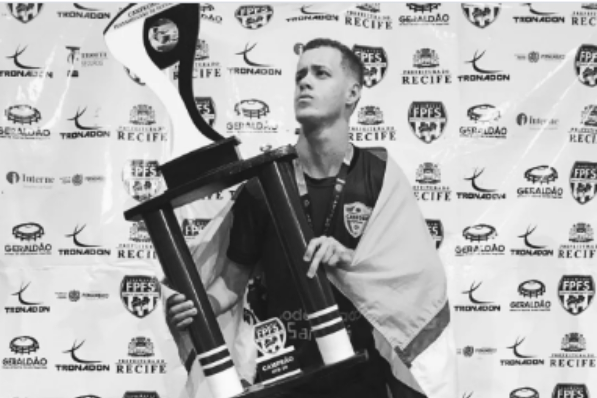 Destaque de equipe de futsal morre afogado no rio São Francisco