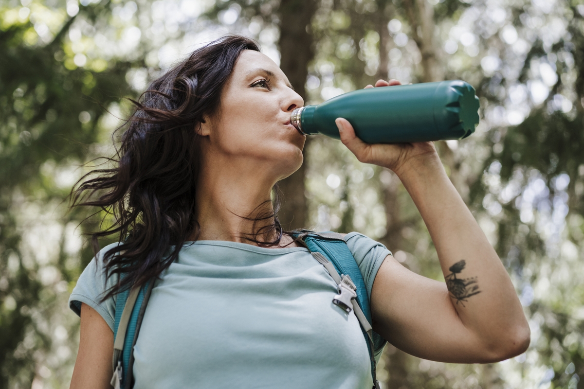 Não é só água: conheça 5 bebidas que também hidratam o corpo