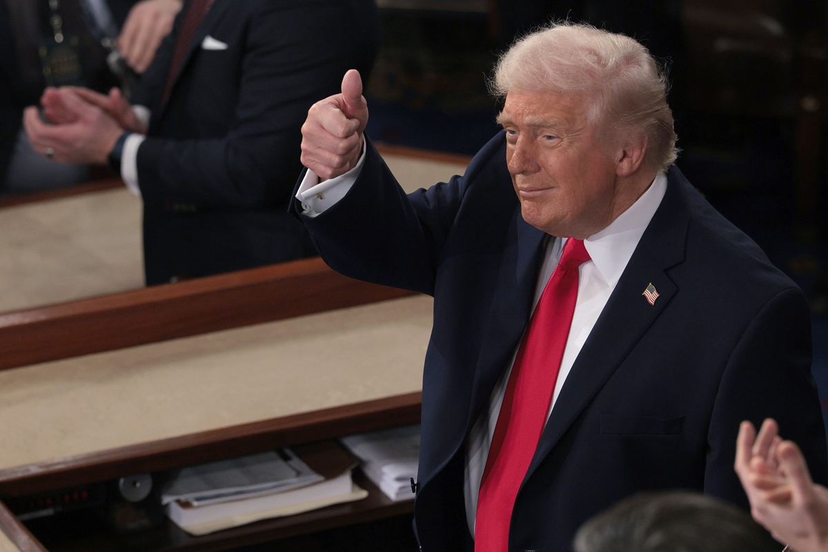 Trump fala em "tomada de controle amigável" de Cuba e eleva tensão