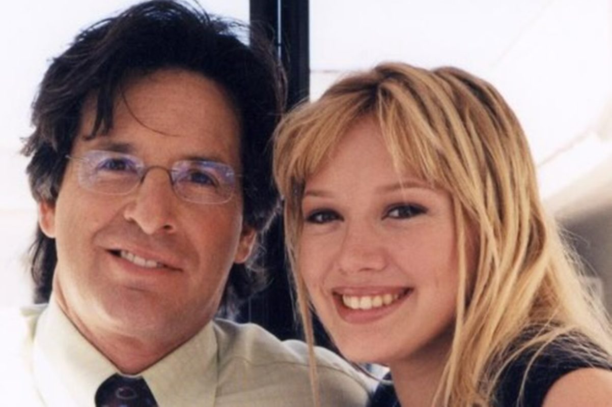 Hilary Duff lamenta morte de Robert Carradine, ator de Lizzie McGuire