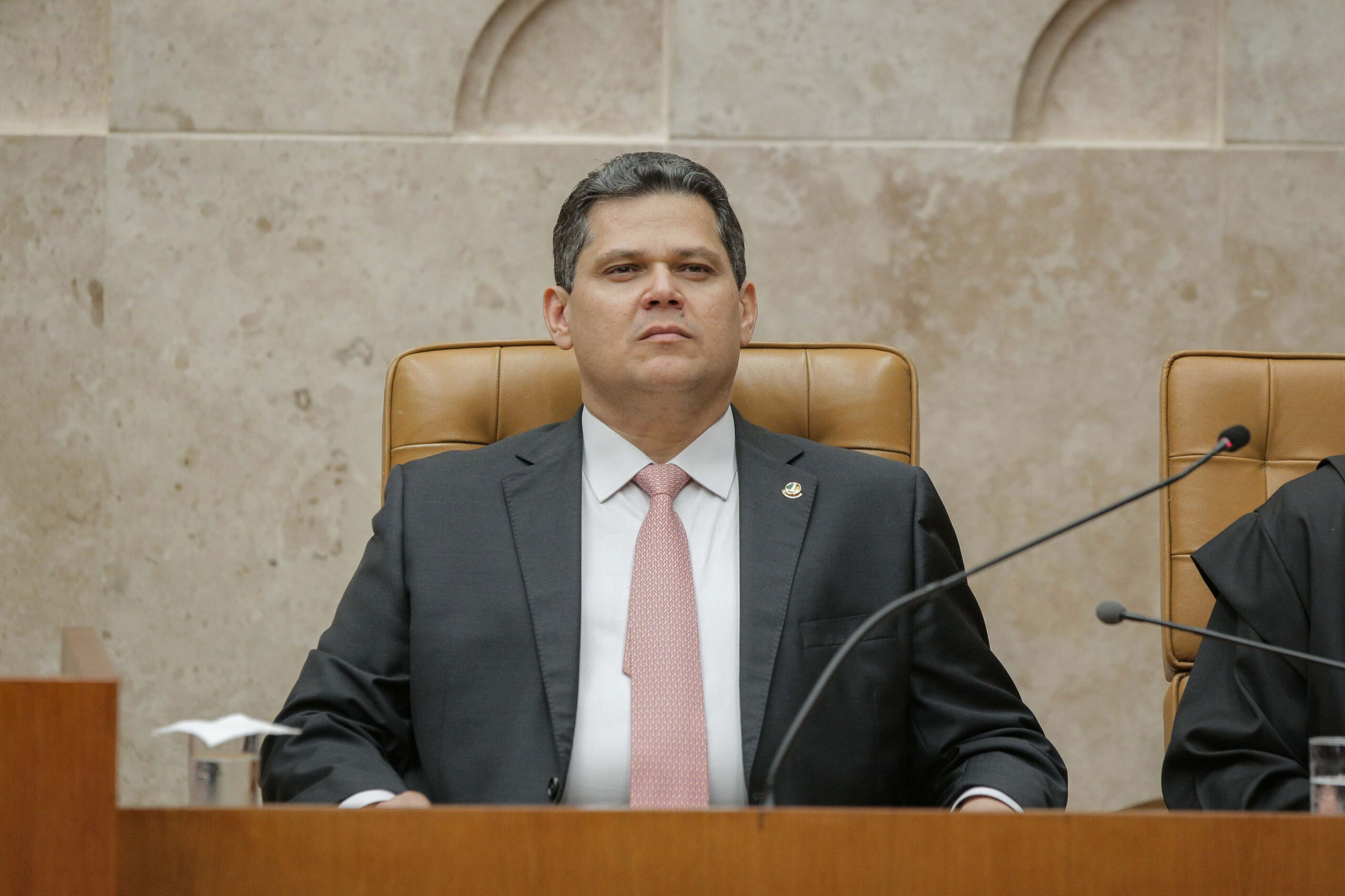 CPMI já fala em acionar STF se Alcolumbre anular sigilo de Lulinha