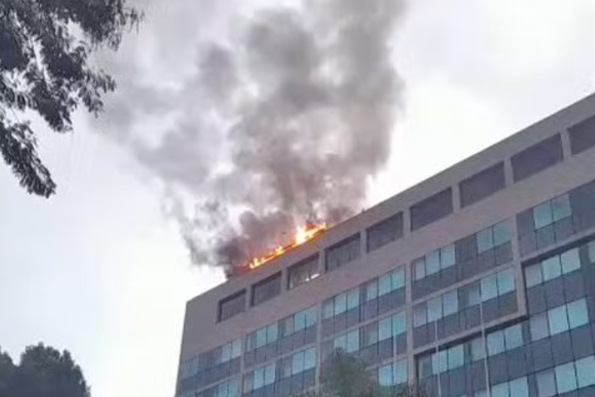 Prédio do Ministério Público do Rio de Janeiro pega fogo