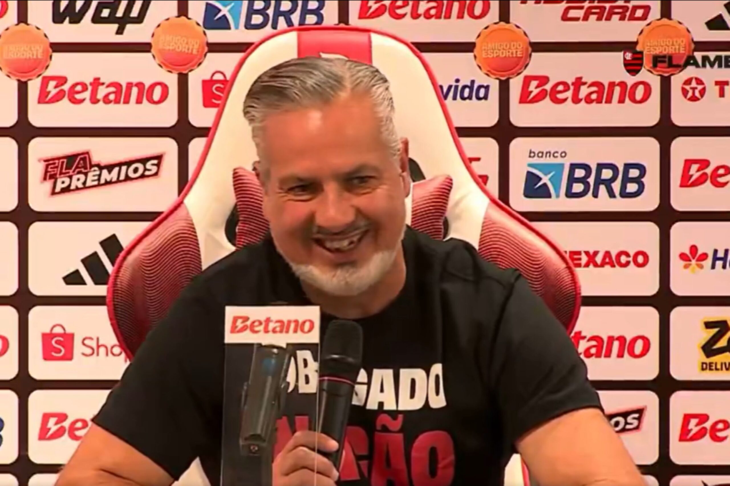 Diretor do Flamengo comenta possibilidade de repatriar Vini Jr.. Veja vídeo