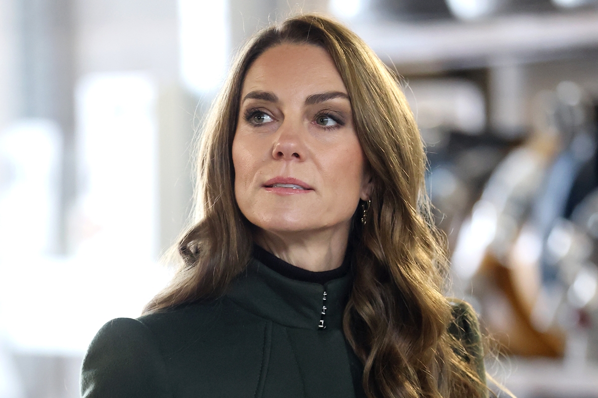 Kate Middleton faz primeira aparição pública desde a prisão de Andrew