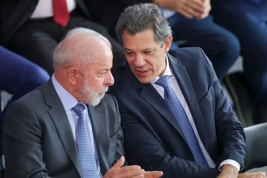 Sob pressão de Lula, Haddad deve ser candidato ao governo em SP