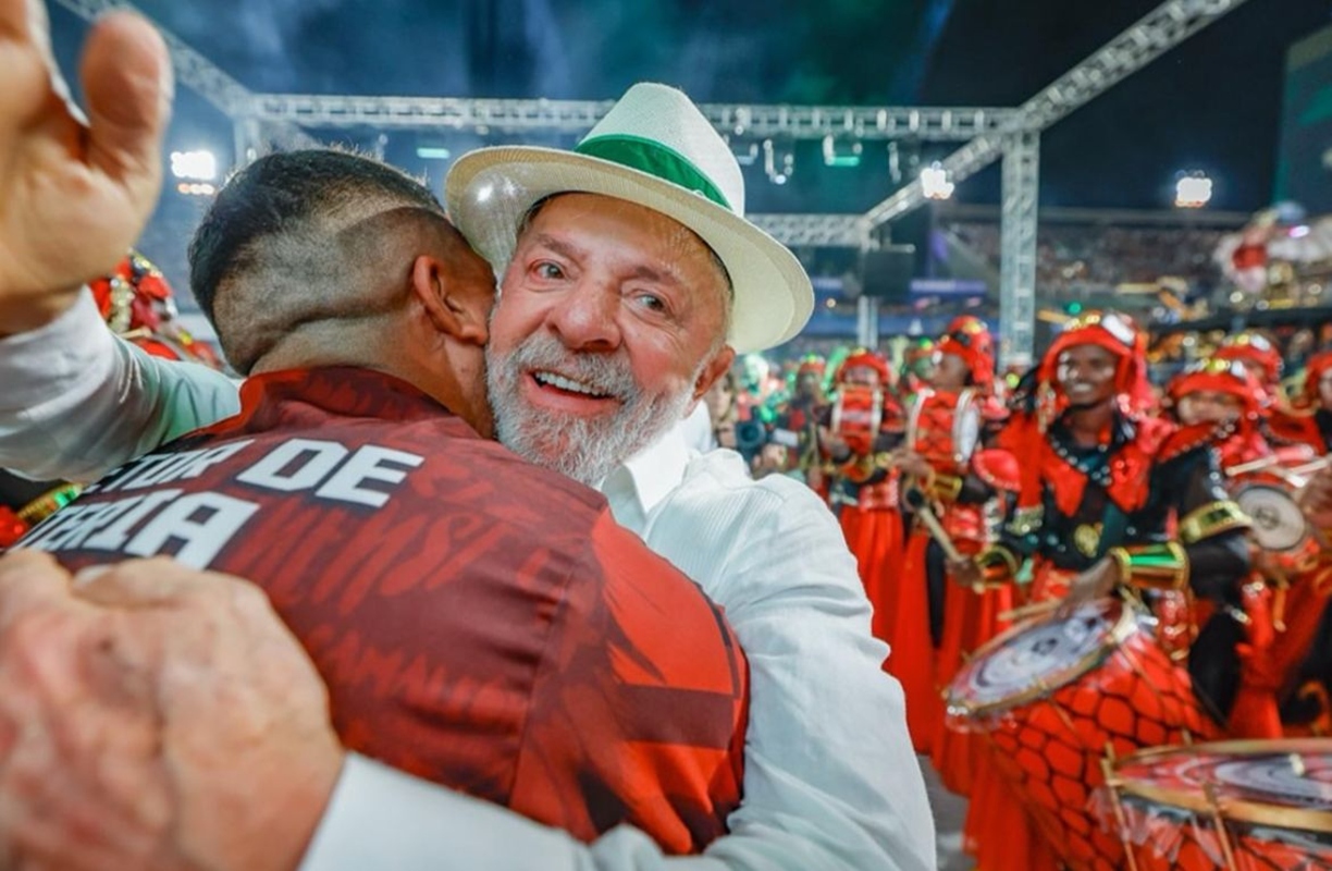Lula diz não ser “carnavalesco” e irá à escola de samba para agradecer