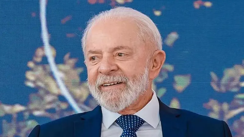 Lula diz que tem “pacto” para não morrer antes dos 120 anos