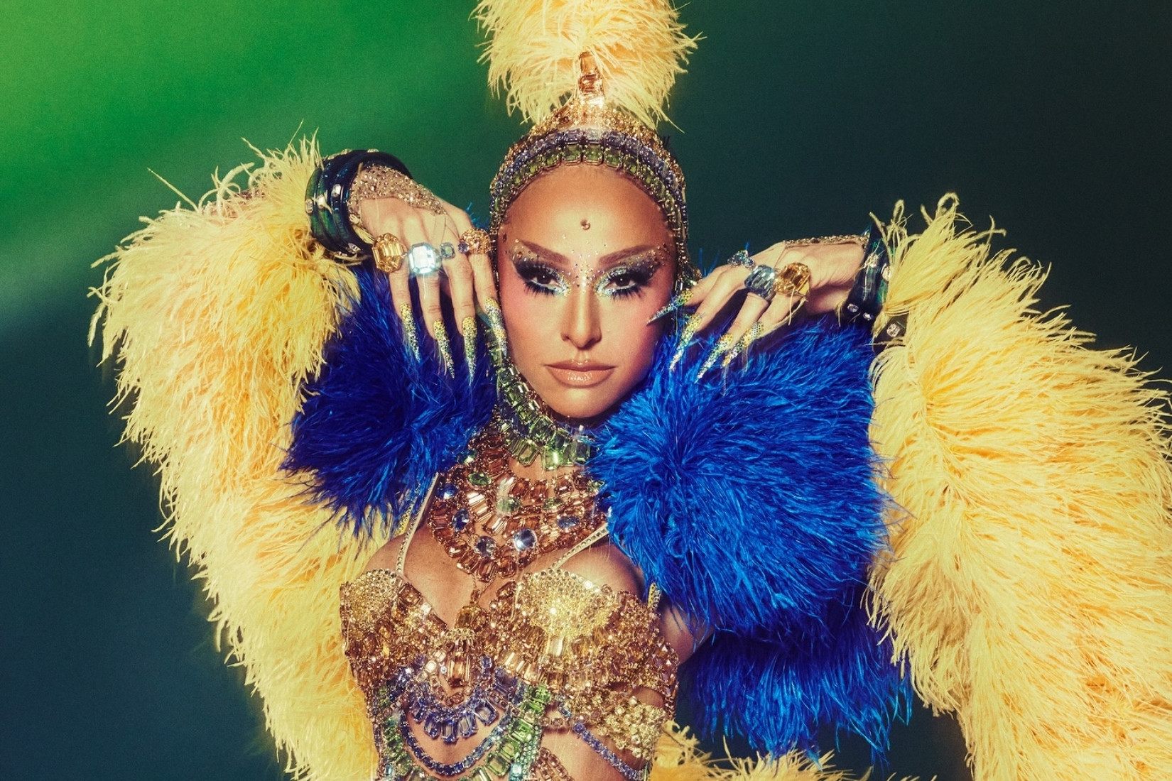 Sabrina Sato expõe intimidade com Nicolas Prattes: "O tempo inteiro"