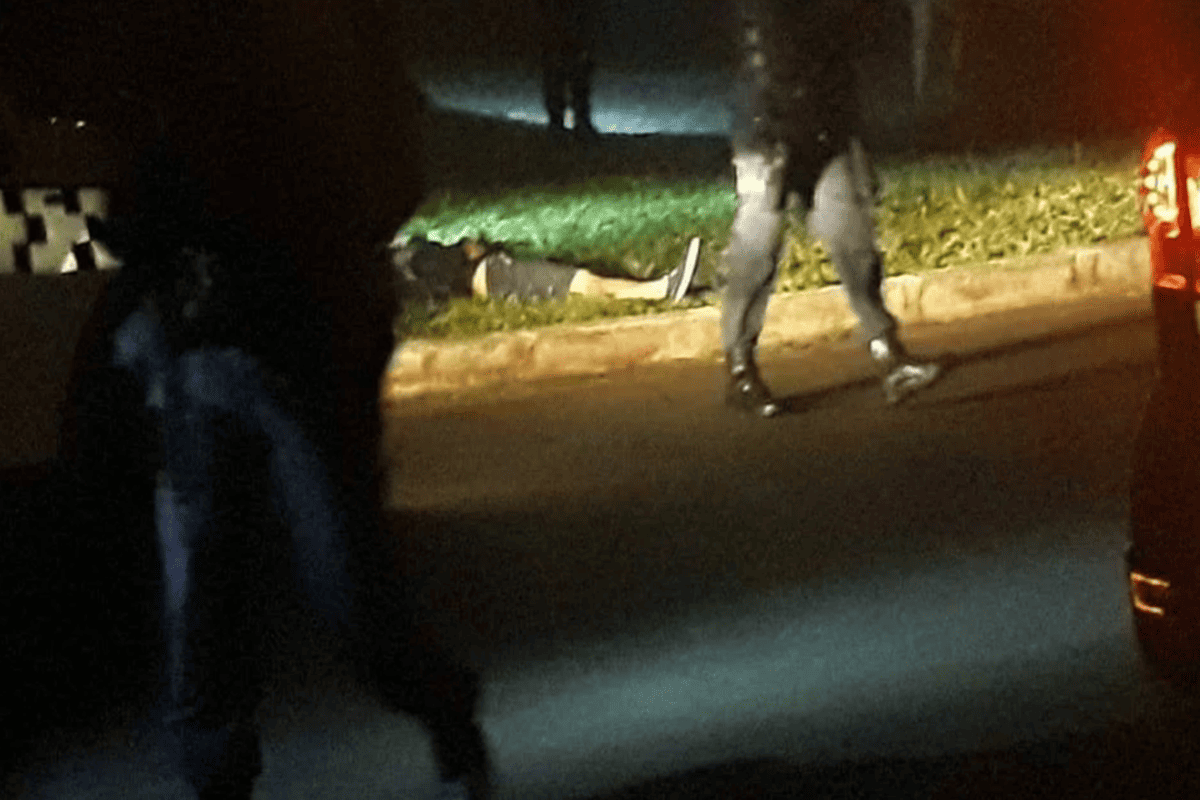 Dupla pega 100 anos de prisão por triplo homicídio na saída de prostíbulo