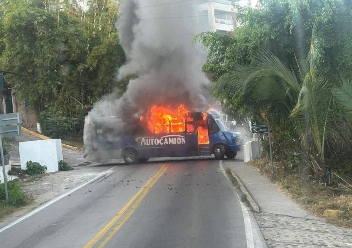 México mantém amistoso, apesar da onda de violência no país; confira