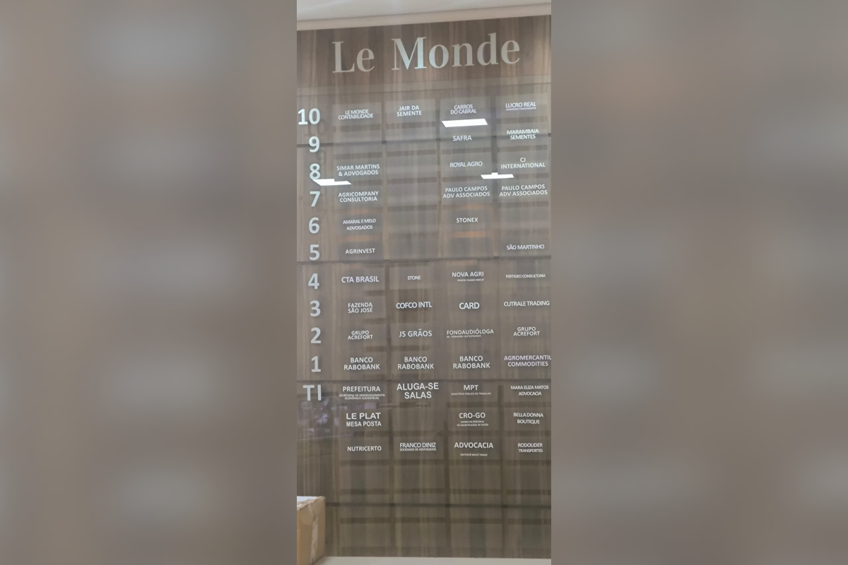 Porta fechada e sem identificação: como é a base operacional da Fictor Agro no Centro-Oeste